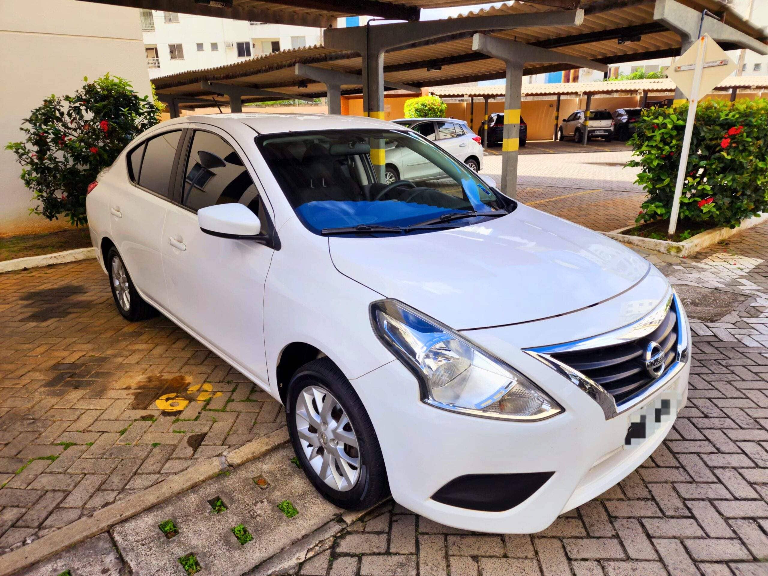 Nissan Versa S 1.0 2016