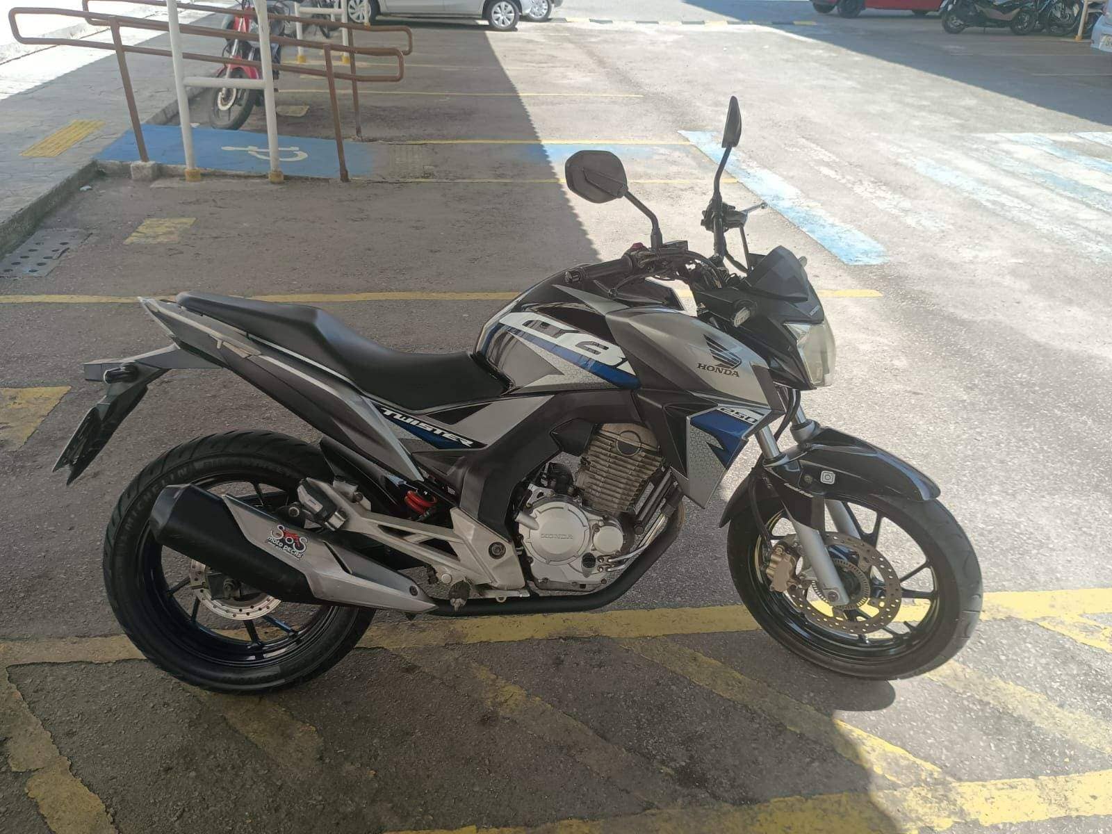 CB Twister