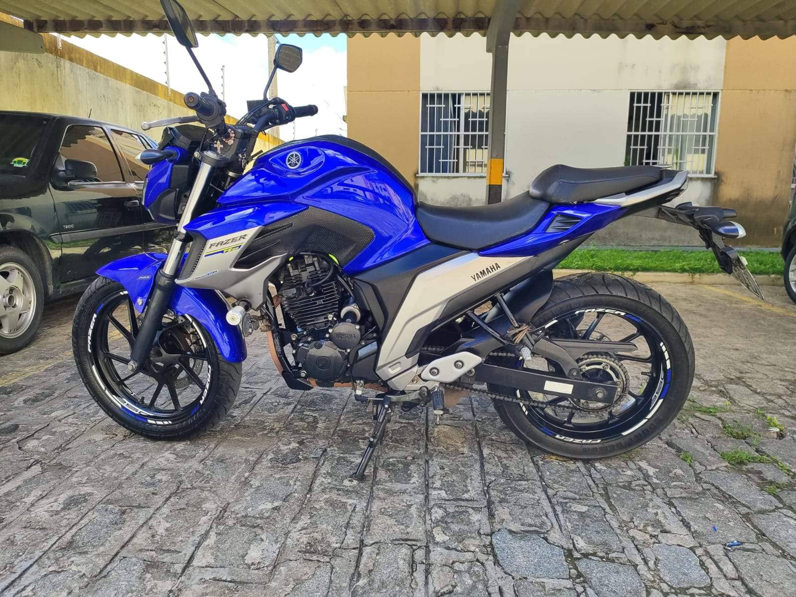 Fazer FZ25